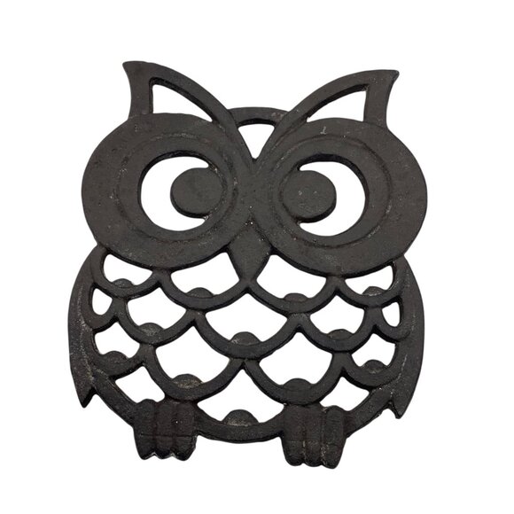 Vintage Cast Iron Owl Trivet Heat-Resistant Decorative Kitchen Accessory 8"x7" - Picture 1 of 5